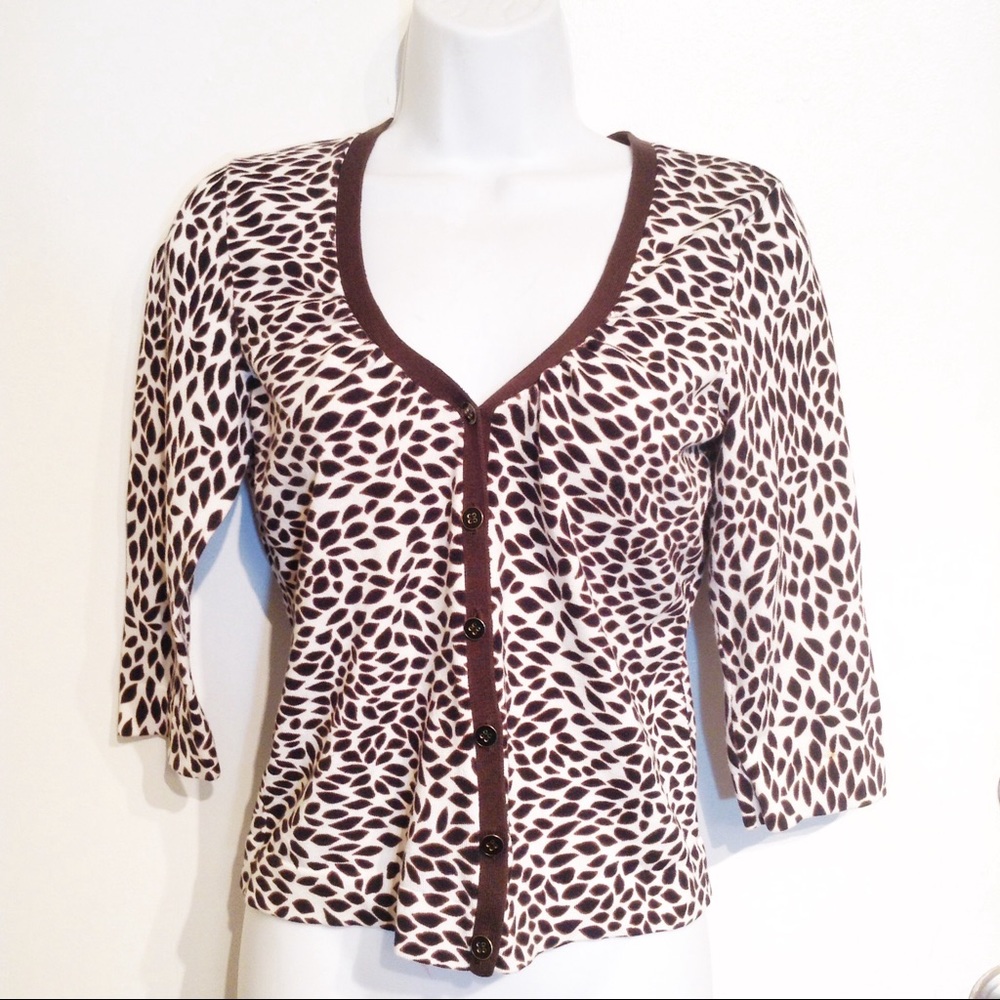 🌟5 for $25🌟 Ann Taylor Leaf Print Carsigan